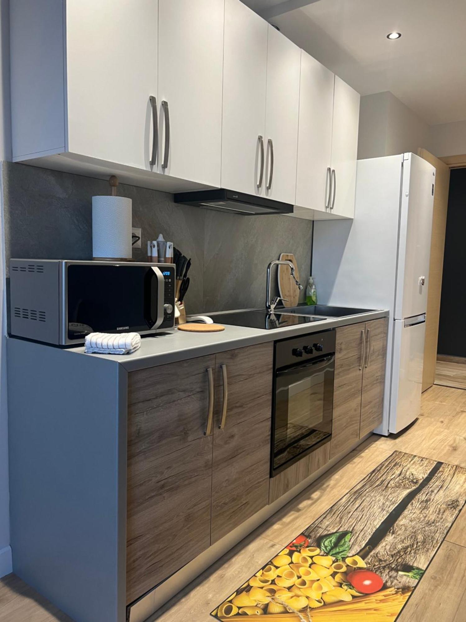 Port View Apartment 2 ดูร์เรส ภายนอก รูปภาพ
